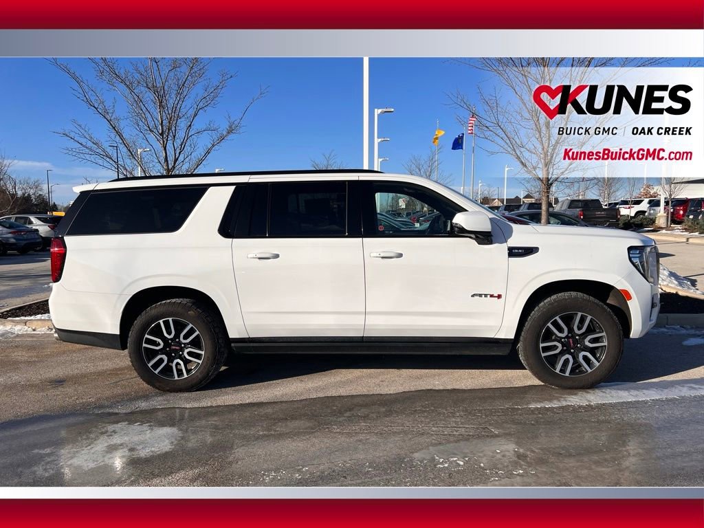 Used 2023 GMC Yukon XL AT4 w/ AT4 Premium Plus Package image 4