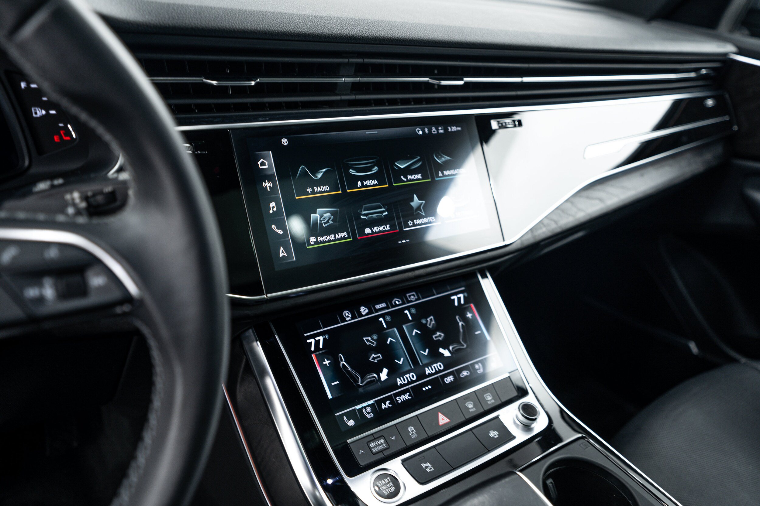 Used 2021 Audi Q8 Premium Plus AWD/4WD image 12
