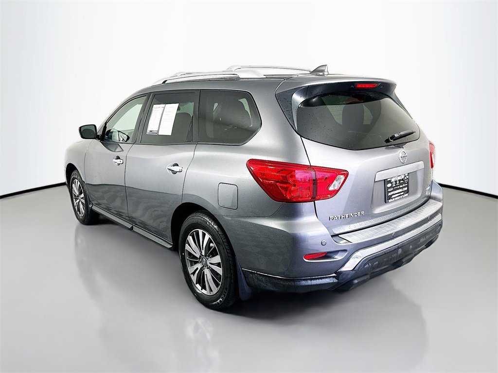 Used 2020 Nissan Pathfinder S image 5
