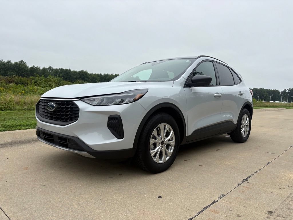 Used 2026 Ford Escape Active w/ Cold Weather Package