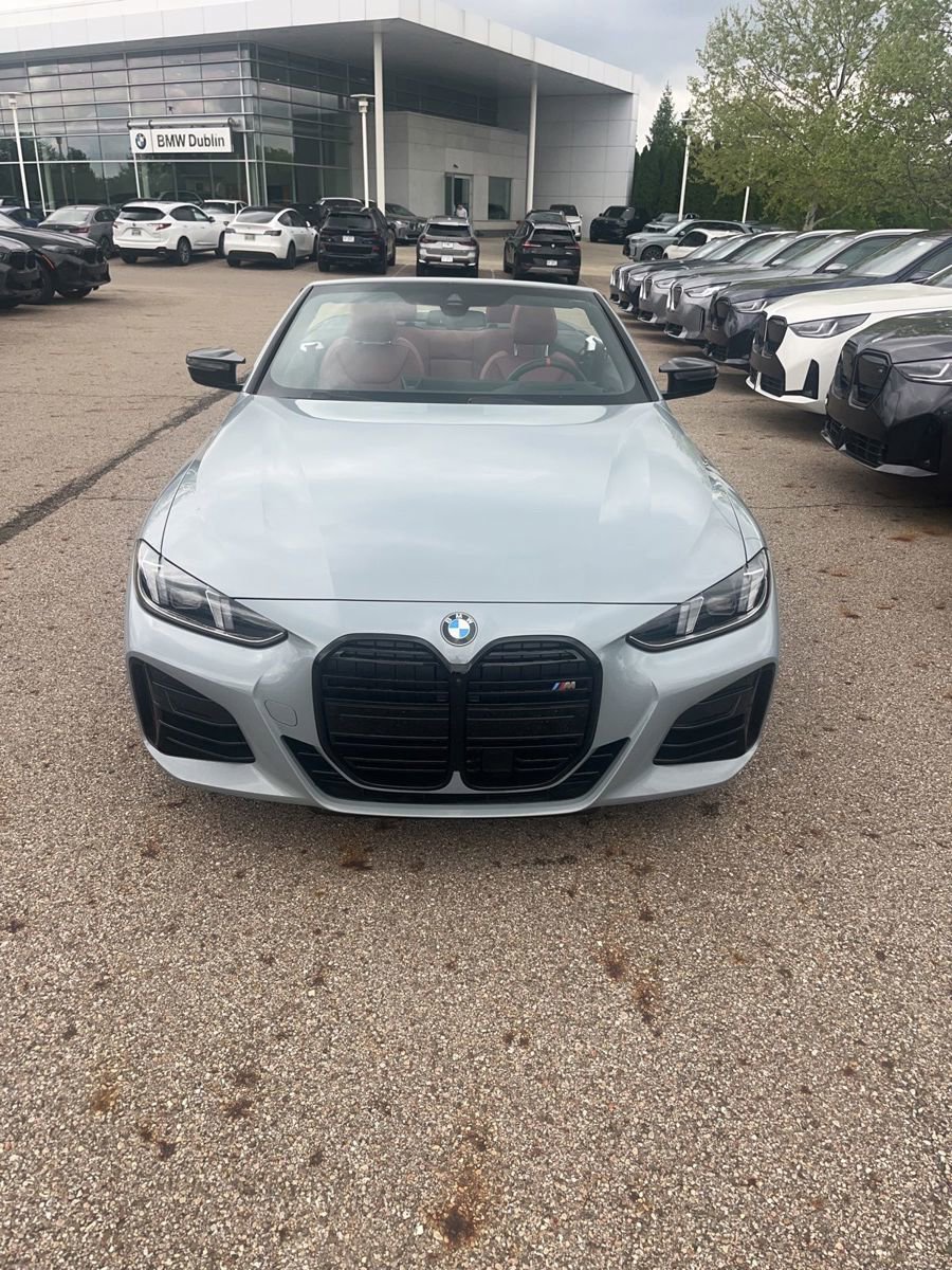 Used 2026 BMW M440i Convertible RWD image 2