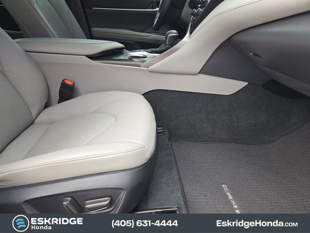 Used 2024 Toyota Camry XLE w/ Cold Weather Package image 15