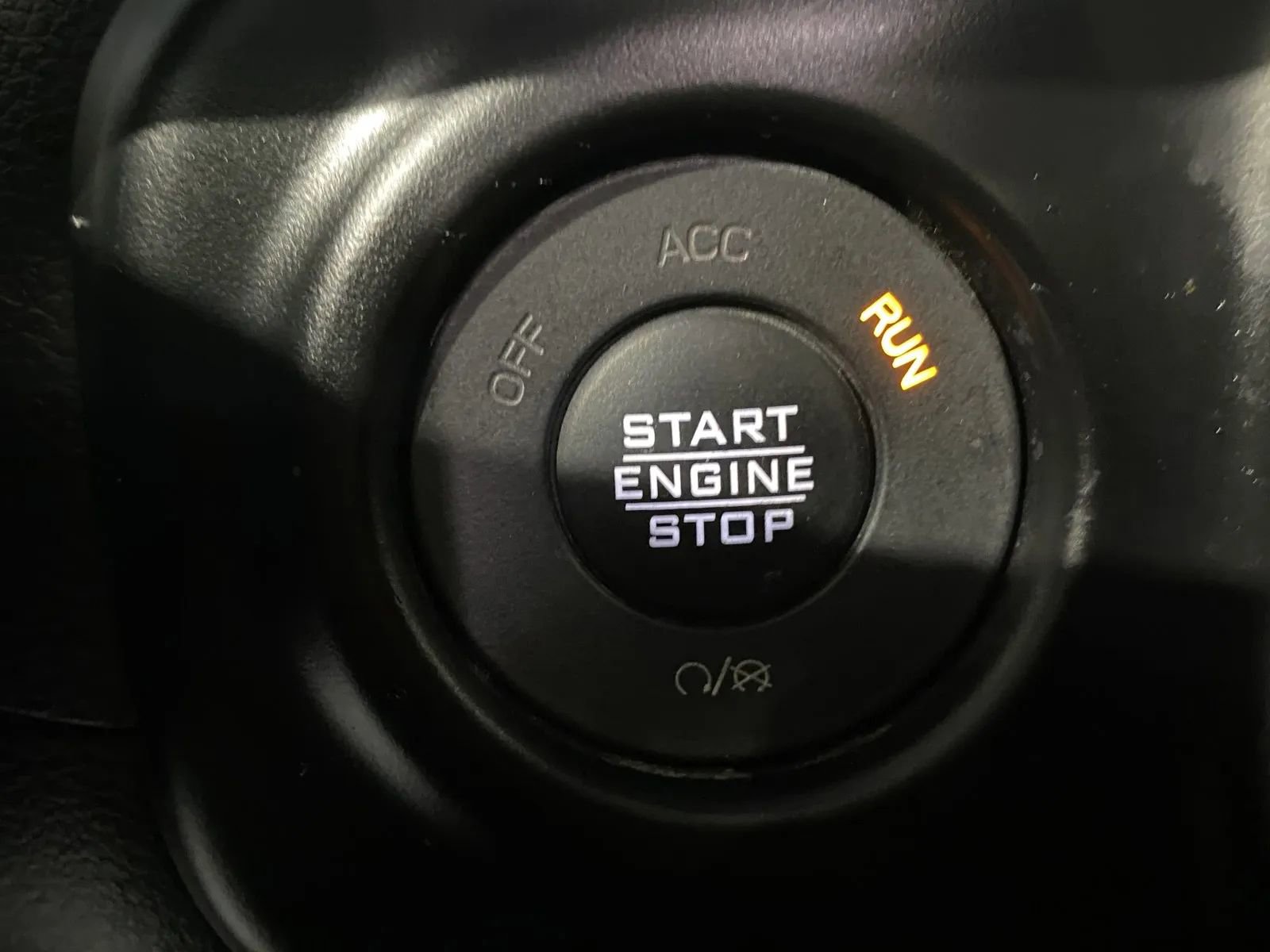 Used 2022 Jeep Gladiator Willys AWD/4WD image 17