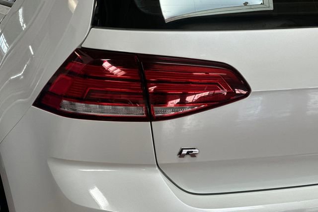 Used 2018 Volkswagen Golf R 4-Door image 35