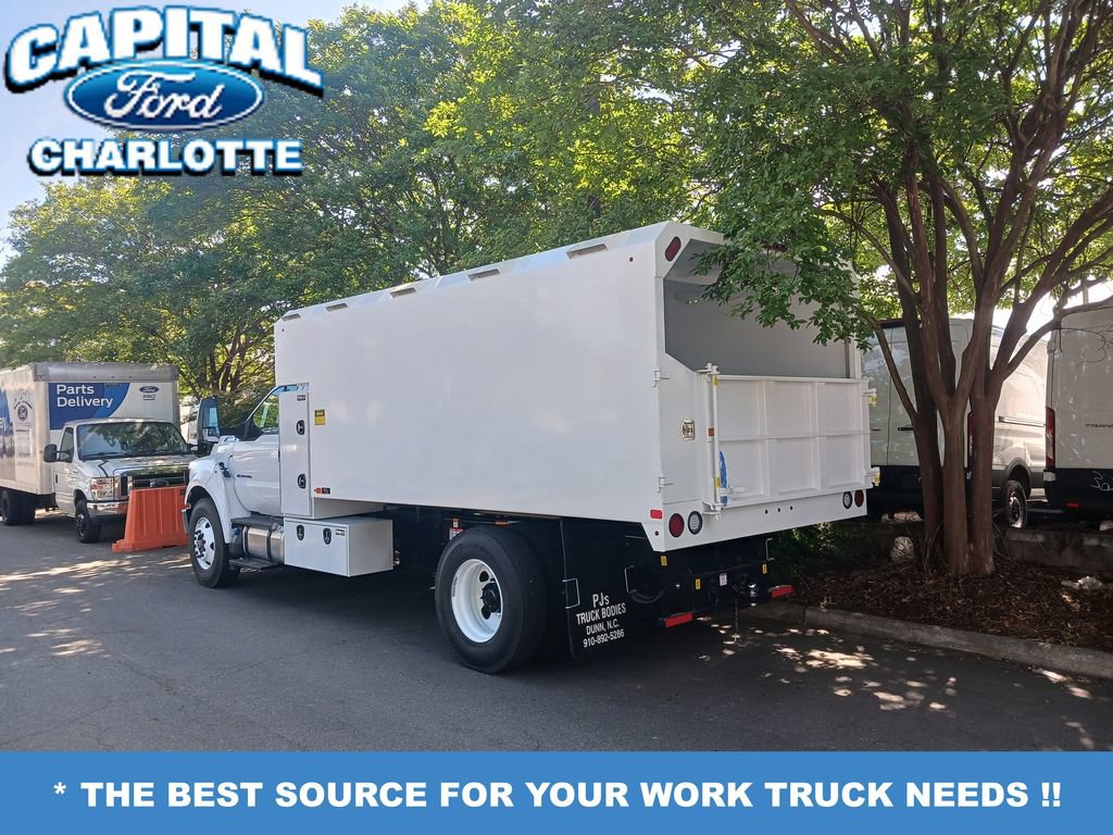 New 2027 Ford F750 2WD Regular Cab Super Duty image 3