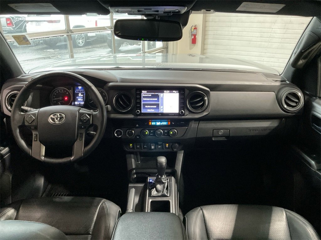 Used 2023 Toyota Tacoma TRD Off-Road image 17