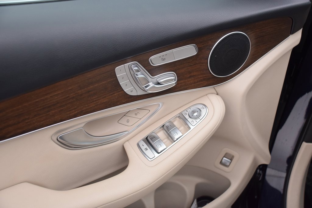 Certified 2022 Mercedes-Benz GLC 300 image 21