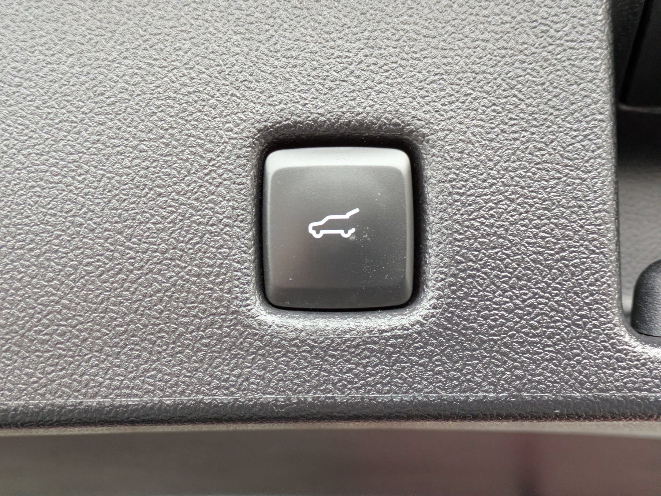 Certified 2025 Ford Escape ST-Line Select AWD/4WD image 19