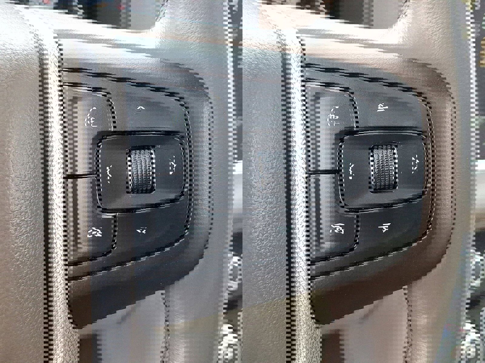 Certified 2023 GMC Yukon Denali image 18