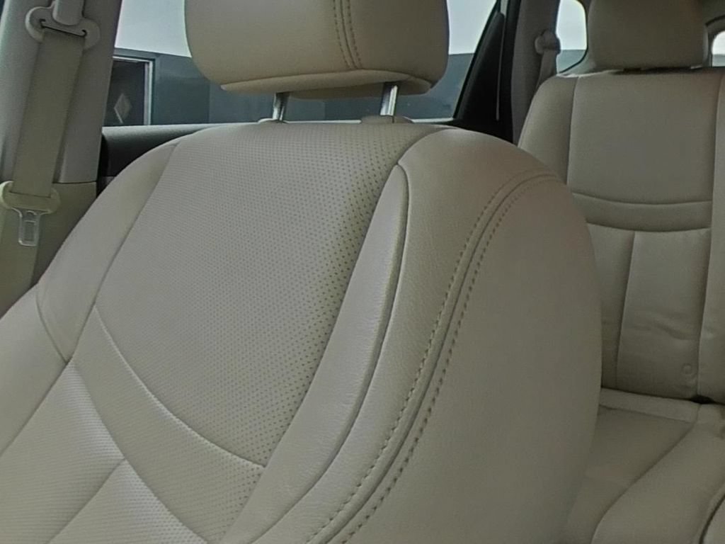 Used 2015 Nissan Rogue SL FWD image 12