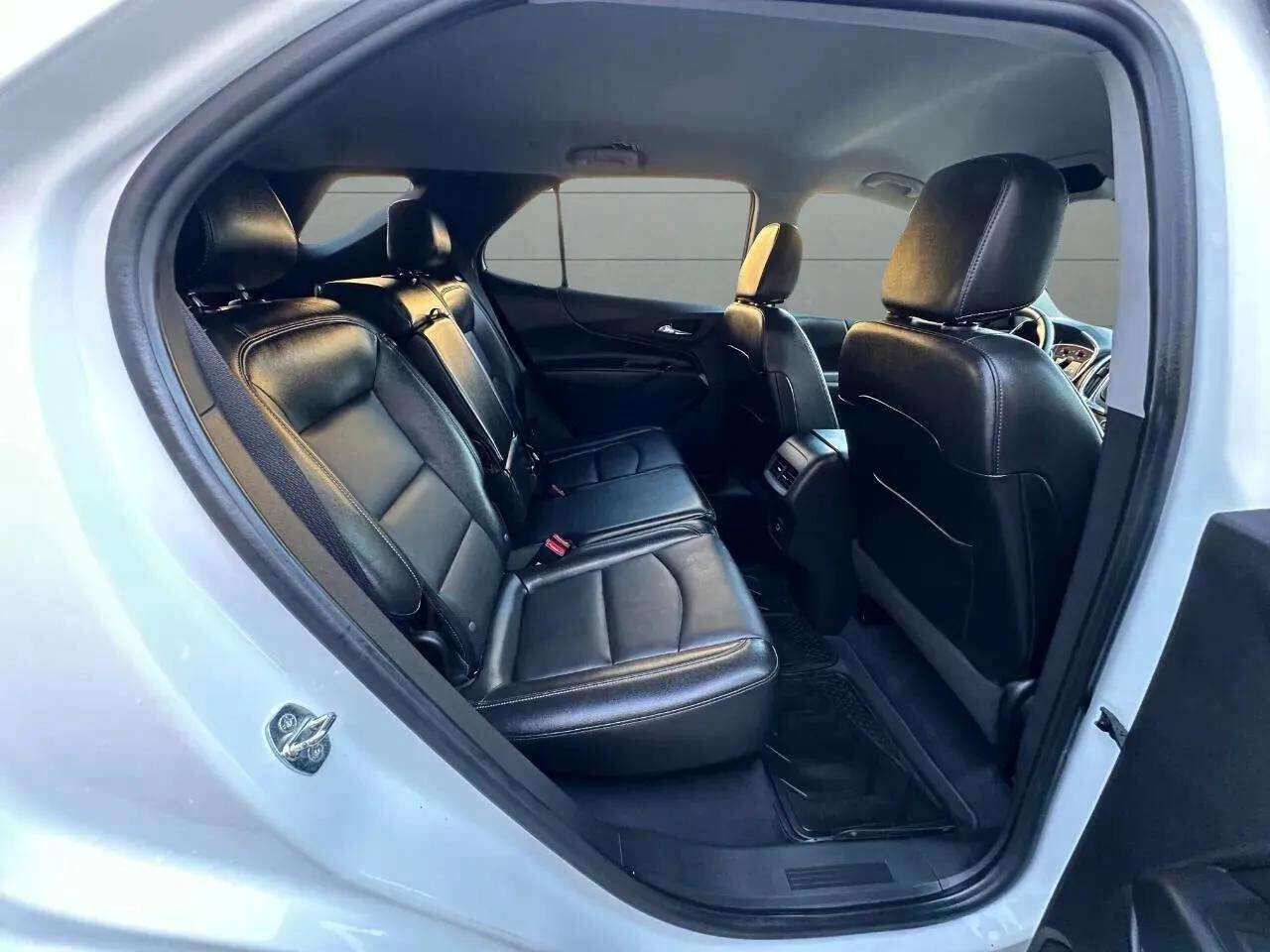 Used 2021 Chevrolet Equinox LT image 40