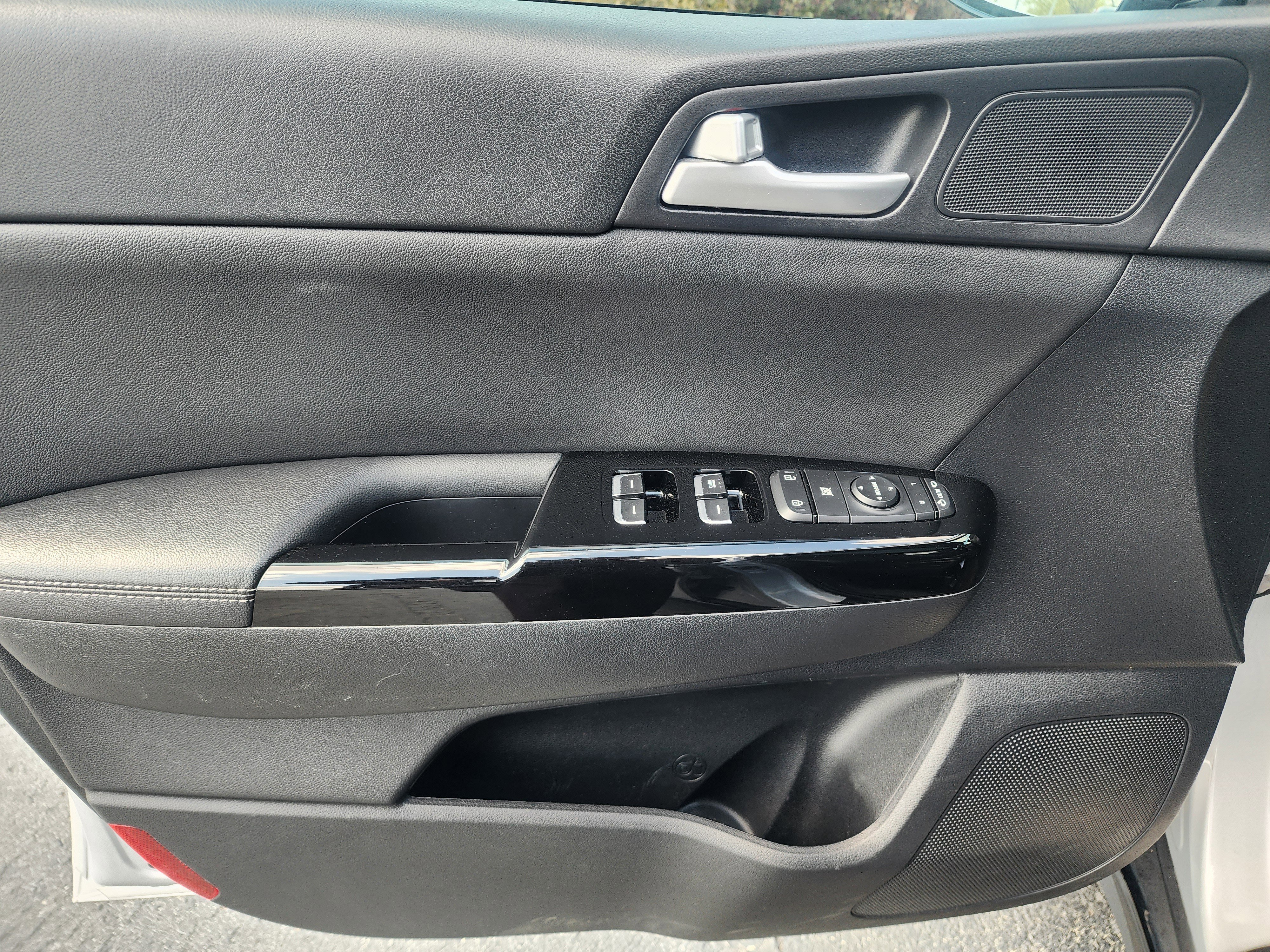 Used 2021 Kia Sportage S w/ S FWD Premium Package image 21