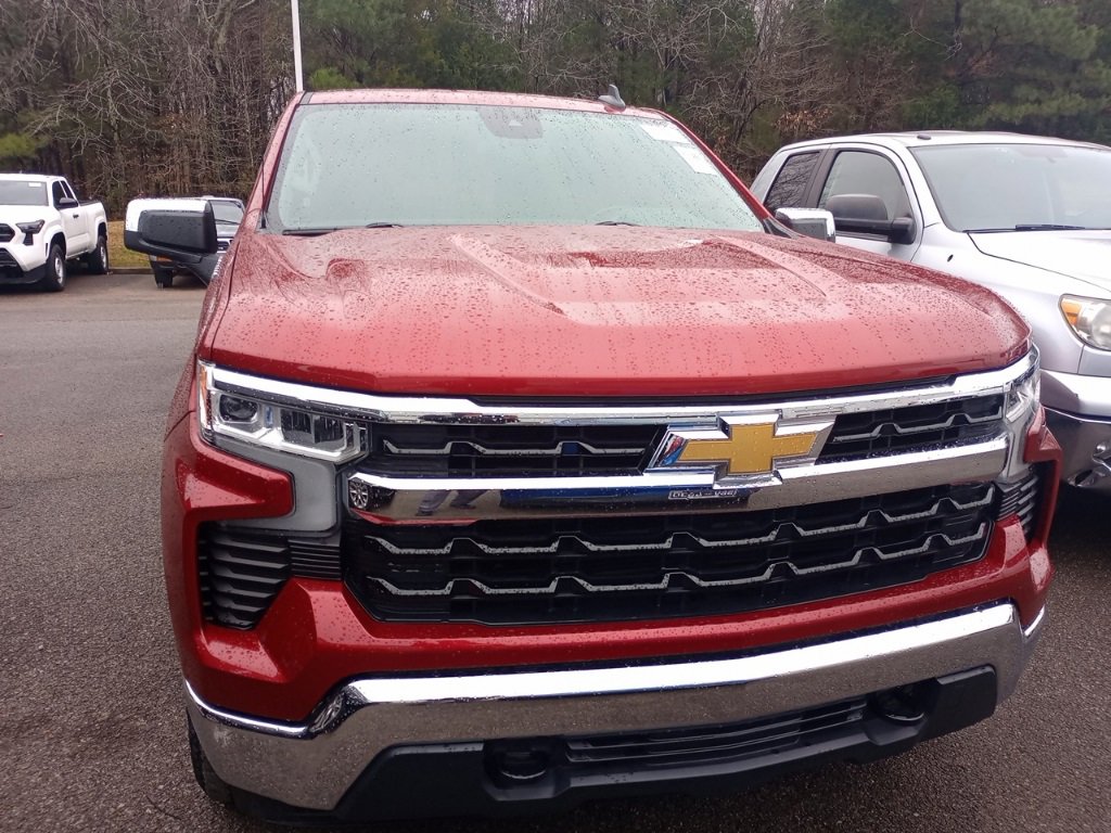 Used 2022 Chevrolet Silverado 1500 LT w/ Protection Package image 2