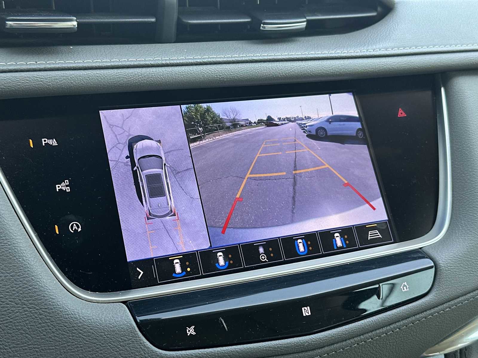 Used 2020 Cadillac XT5 Premium Luxury image 23