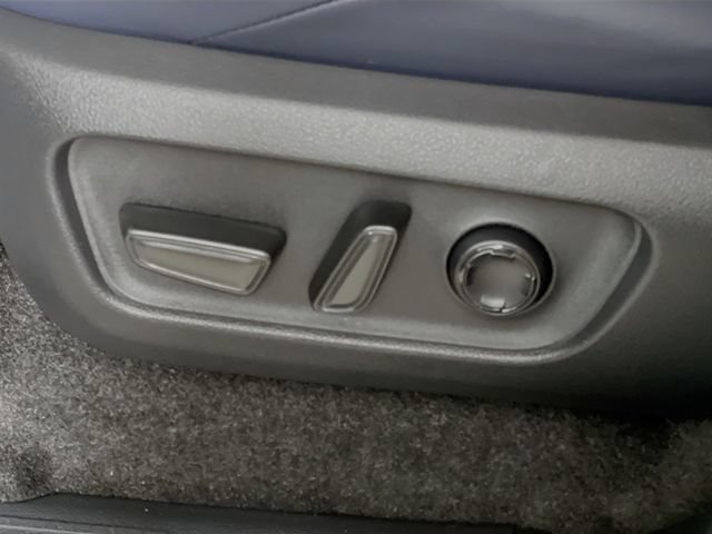 New 2026 Toyota 4Runner Platinum AWD/4WD image 13