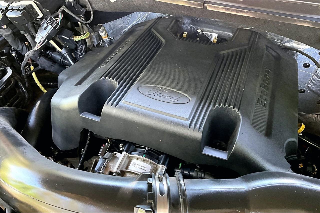 Used 2019 Ford Expedition Limited AWD/4WD image 31