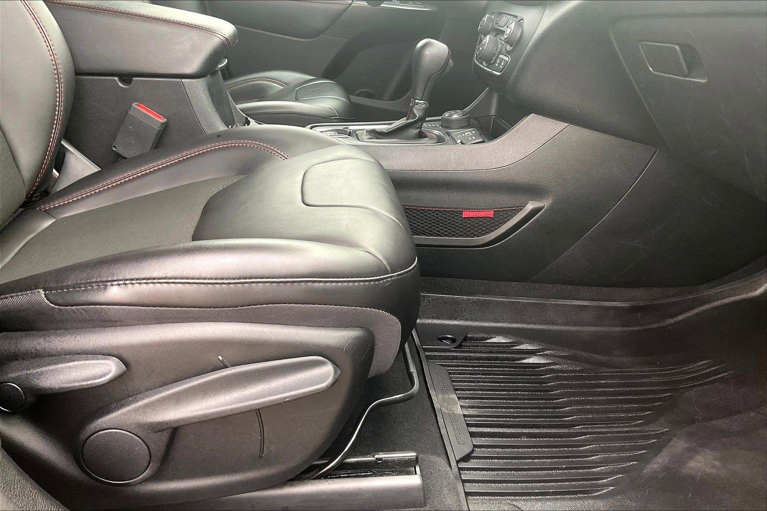 Used 2021 Jeep Cherokee Trailhawk w/ Trailer Tow Group image 21