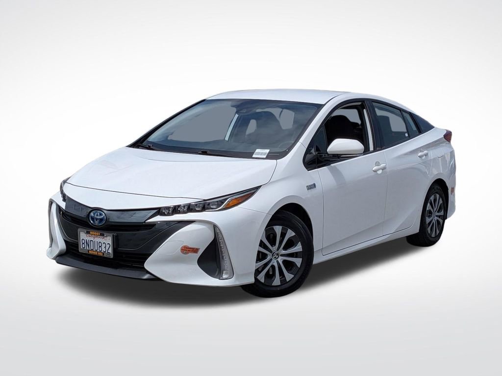 Used 2020 Toyota Prius Prime LE FWD image 1