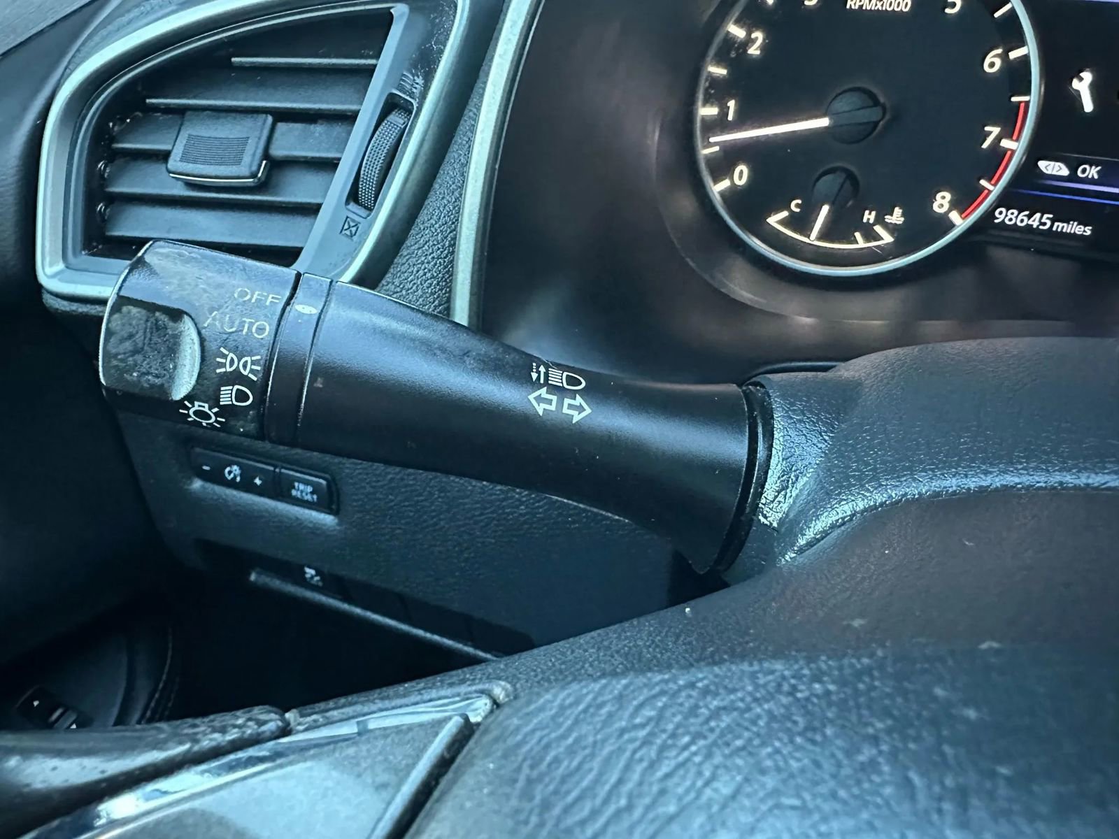 Used 2019 Nissan Murano S image 32