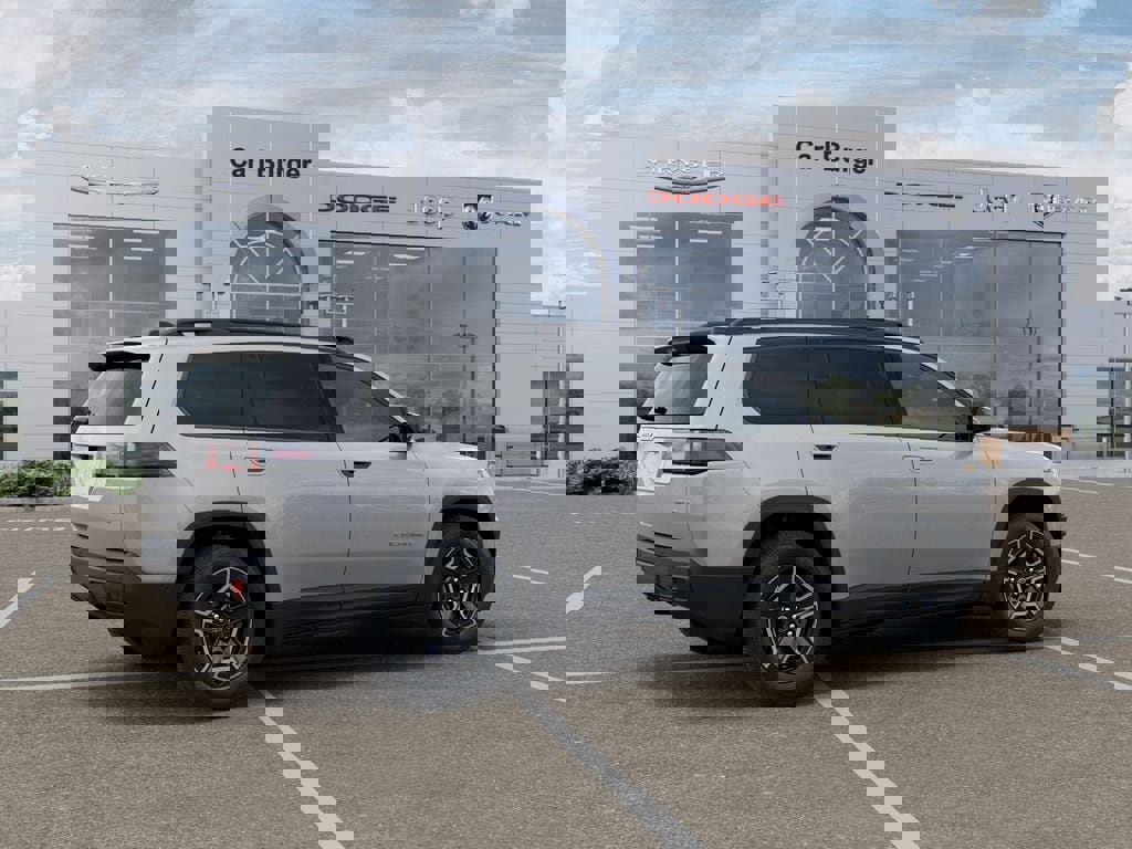 New 2026 Jeep Cherokee Laredo image 4