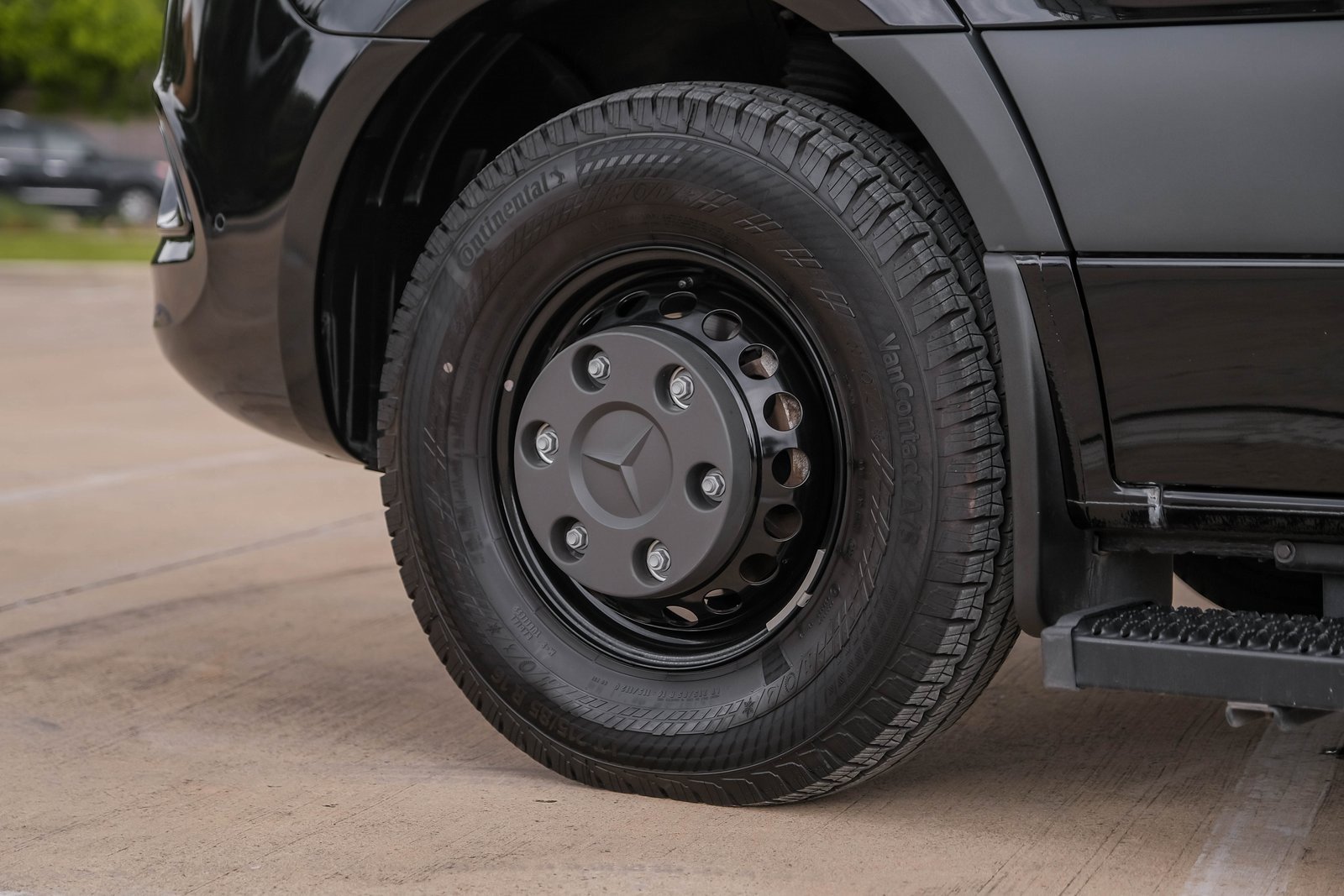 Used 2024 Mercedes-Benz Sprinter 3500 image 93