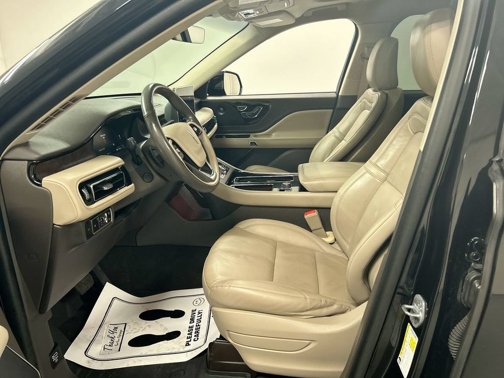 Used 2023 Lincoln Aviator Reserve w/ Equipment Group 201A AWD/4WD image 9