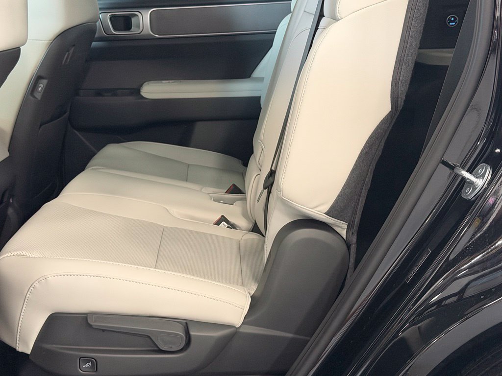 New 2027 Hyundai Santa Fe SEL AWD/4WD image 21