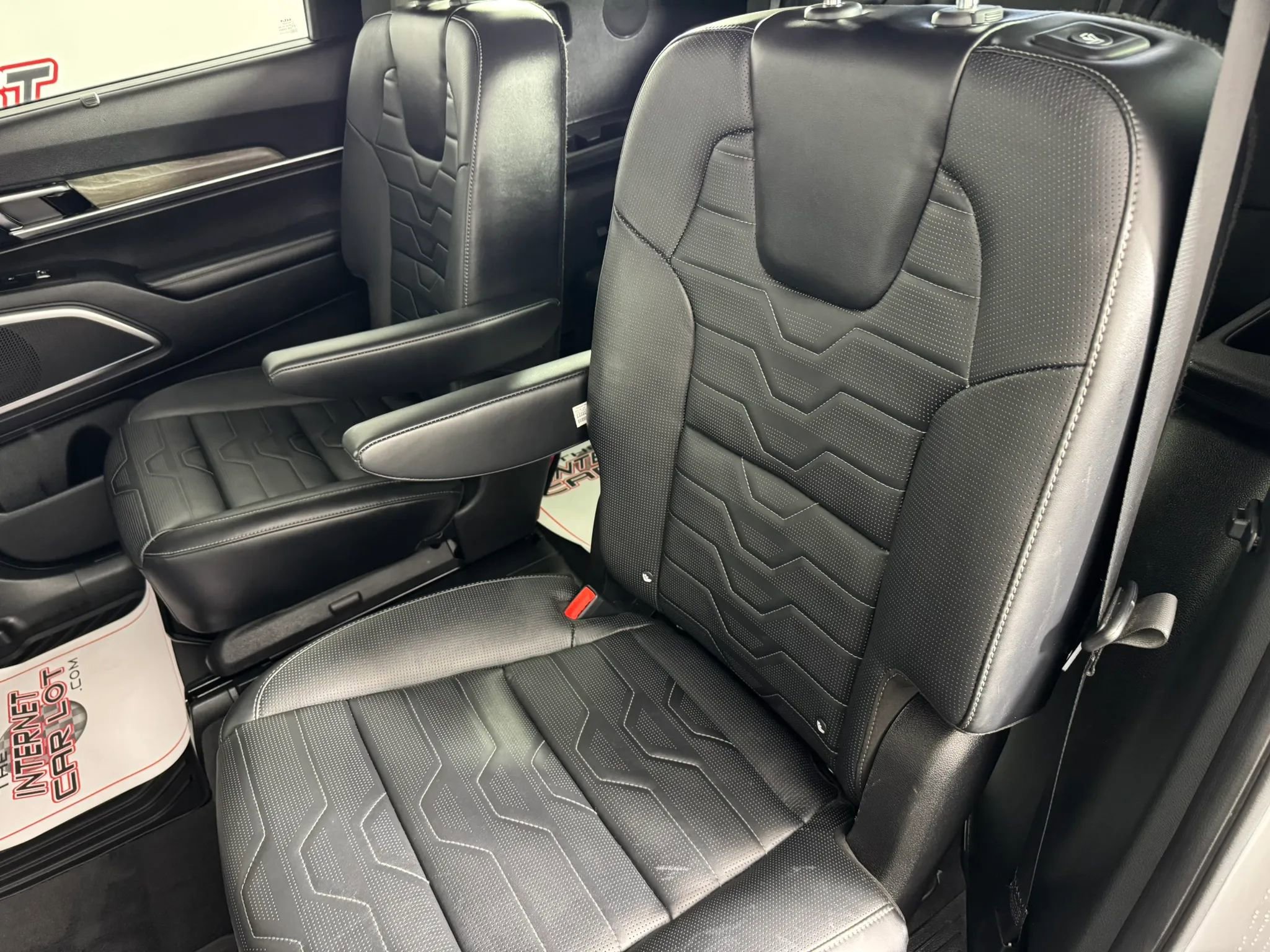 Used 2022 Kia Telluride SX w/ SX Prestige Package AWD/4WD image 40