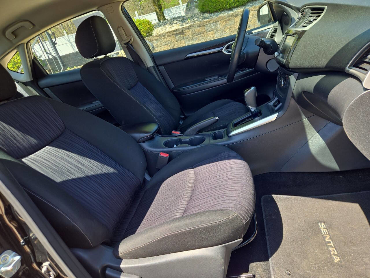 Used 2019 Nissan Sentra SV FWD image 21