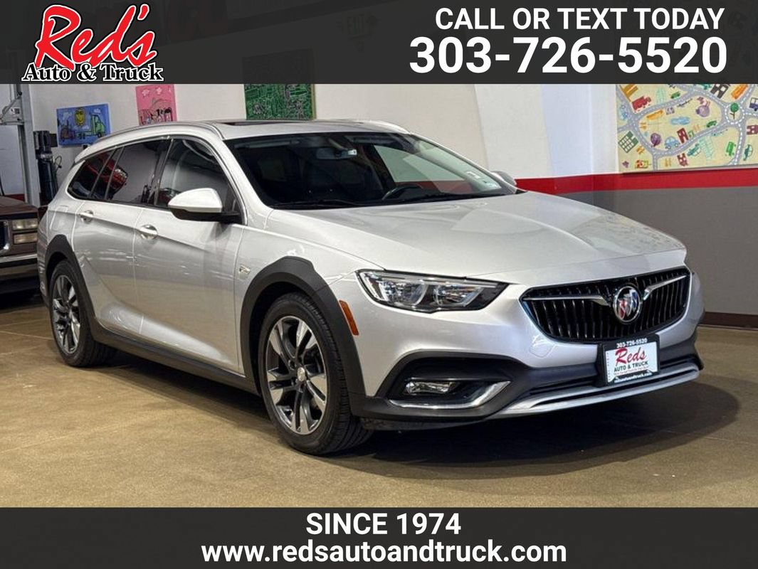 Used 2018 Buick Regal Essence w/ Sights and Sounds Package