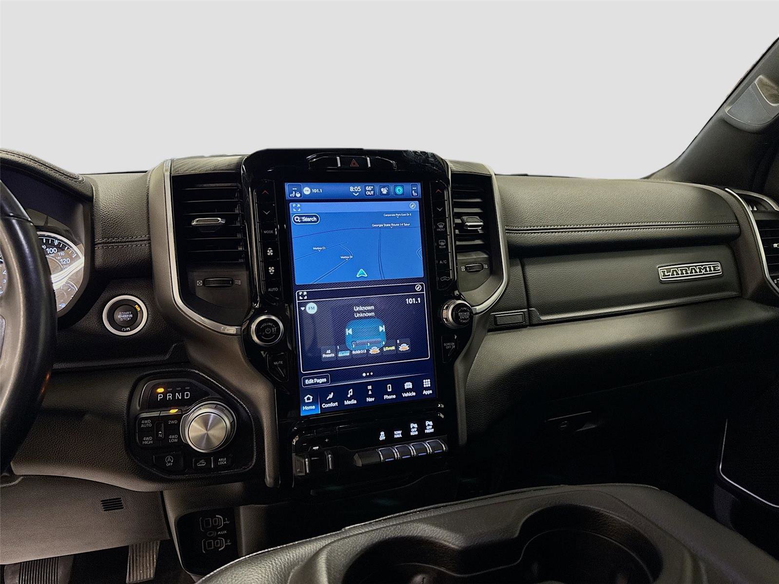 Used 2023 RAM 1500 Laramie AWD/4WD image 15