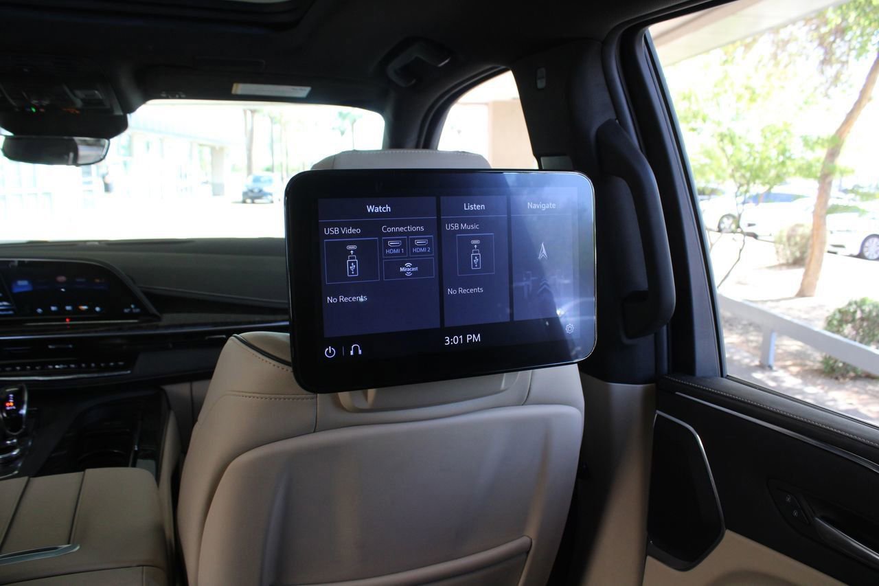 Used 2021 Cadillac Escalade Premium Luxury w/ Driver Assist Tech Package AWD/4WD image 15