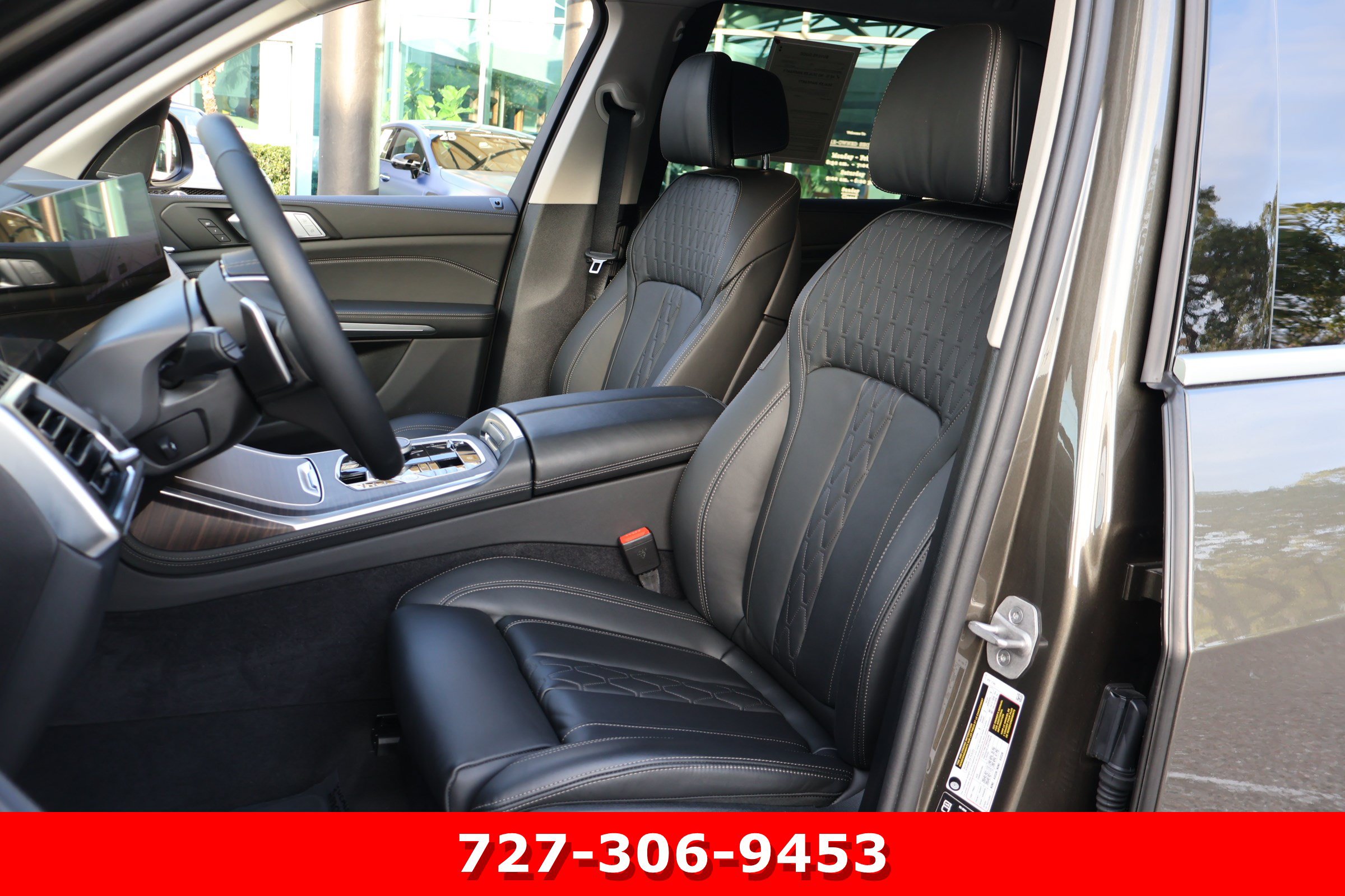 Used 2026 BMW X7 xDrive40i AWD/4WD image 2