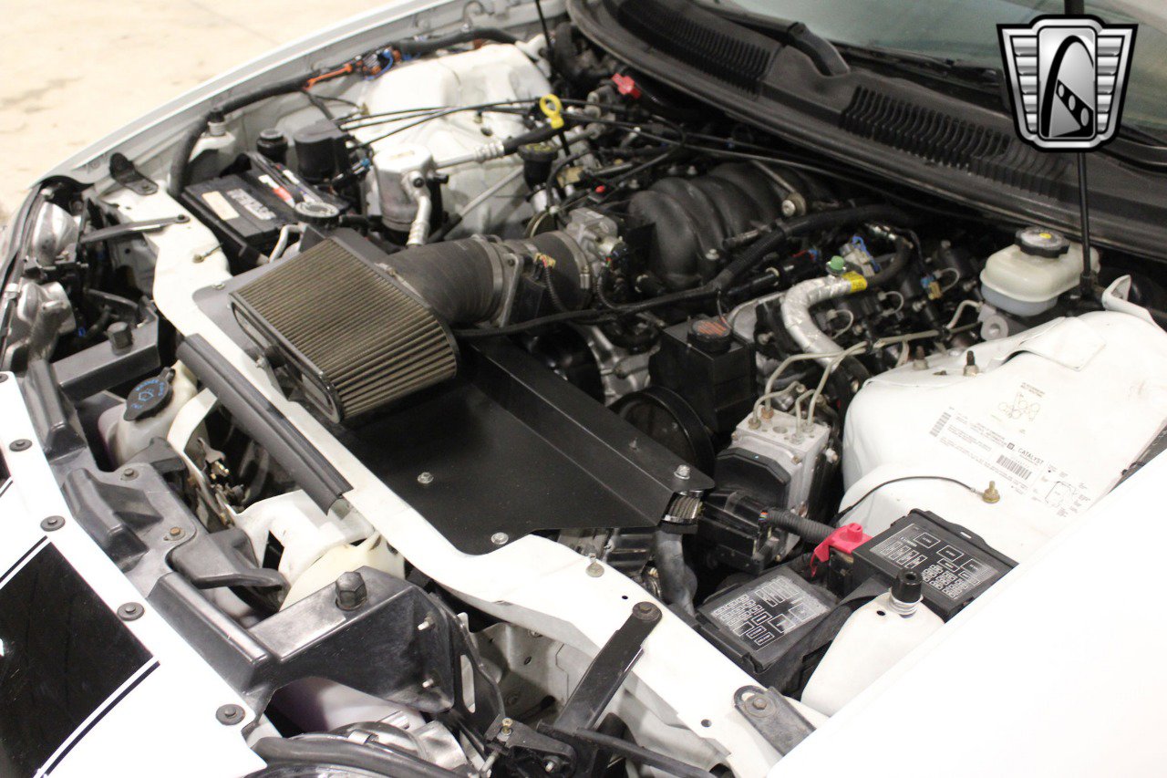 Used 2001 Chevrolet Camaro Z28 w/ SS Performance/Appearance Pkg image 25