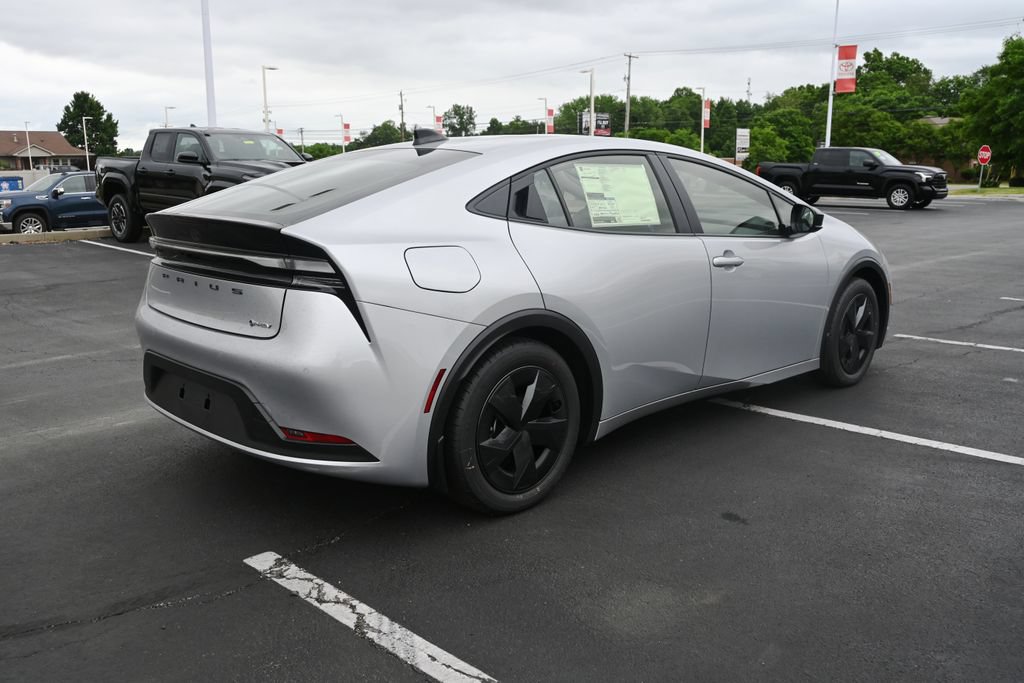 New 2026 Toyota Prius Plug-In Hybrid FWD image 8