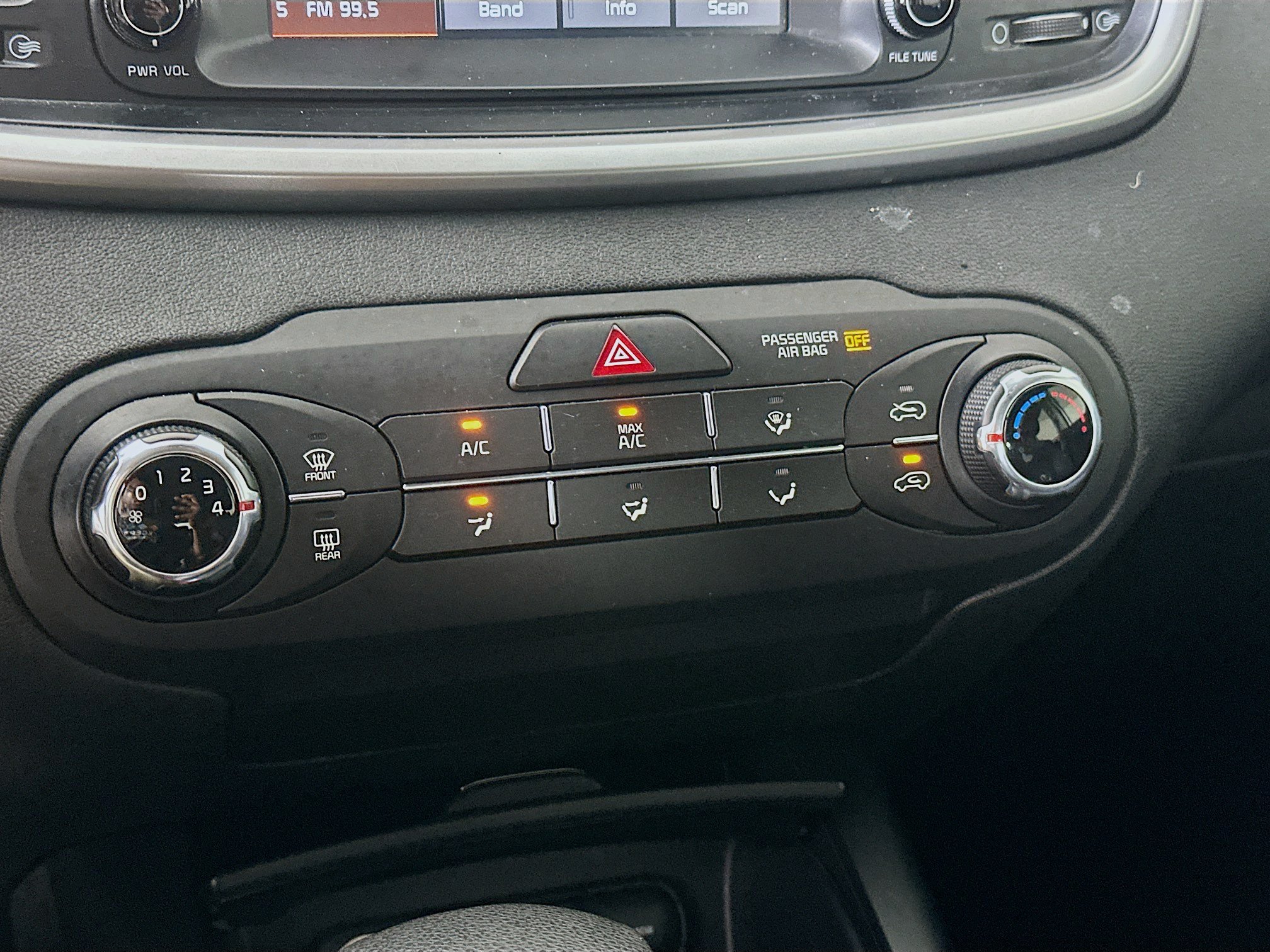 Used 2019 Kia Sorento L FWD image 22