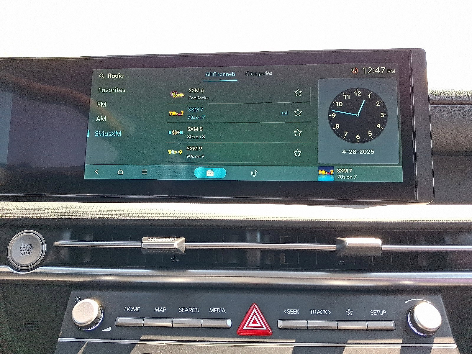 Certified 2025 Hyundai Tucson SE image 12