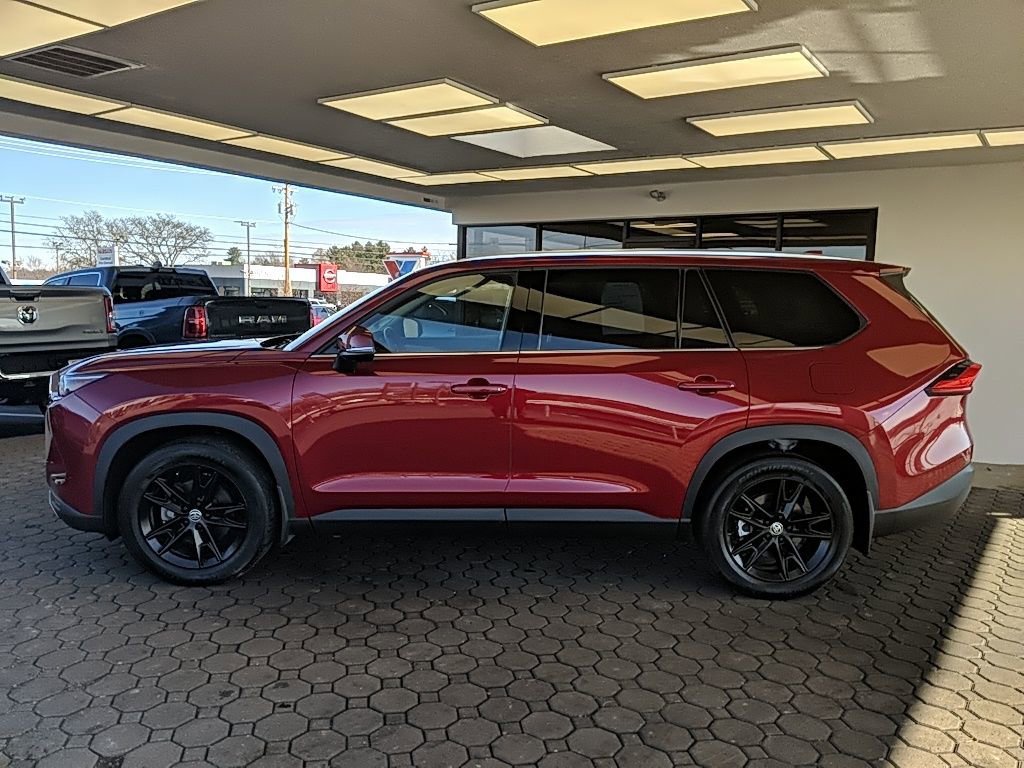 Used 2024 Toyota Grand Highlander Limited image 10