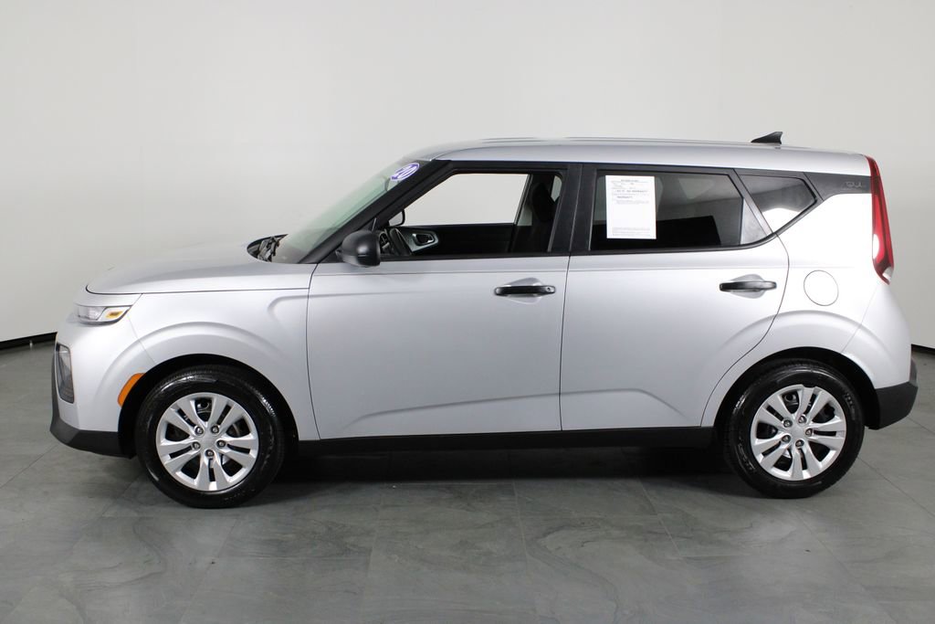 Used 2020 Kia Soul LX image 9