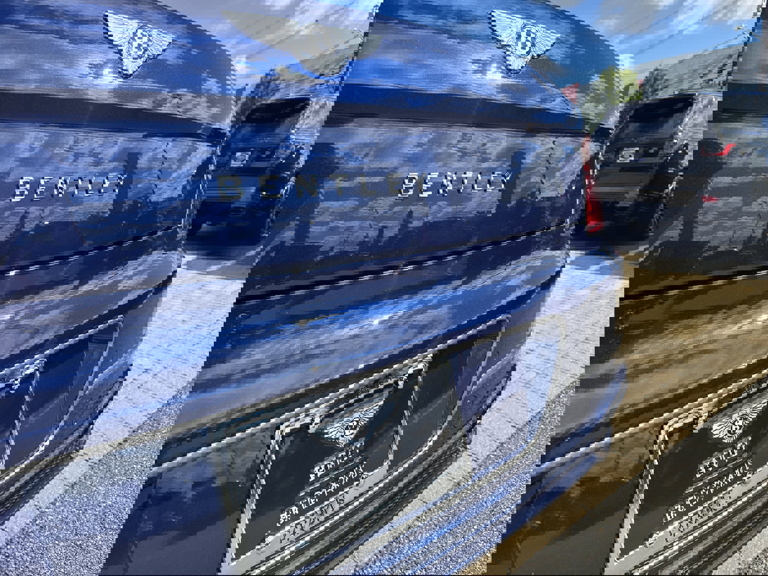 New 2025 Bentley Flying Spur Plug-In Hybrid image 27