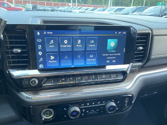 Used 2024 Chevrolet Silverado 1500 LT AWD/4WD image 13