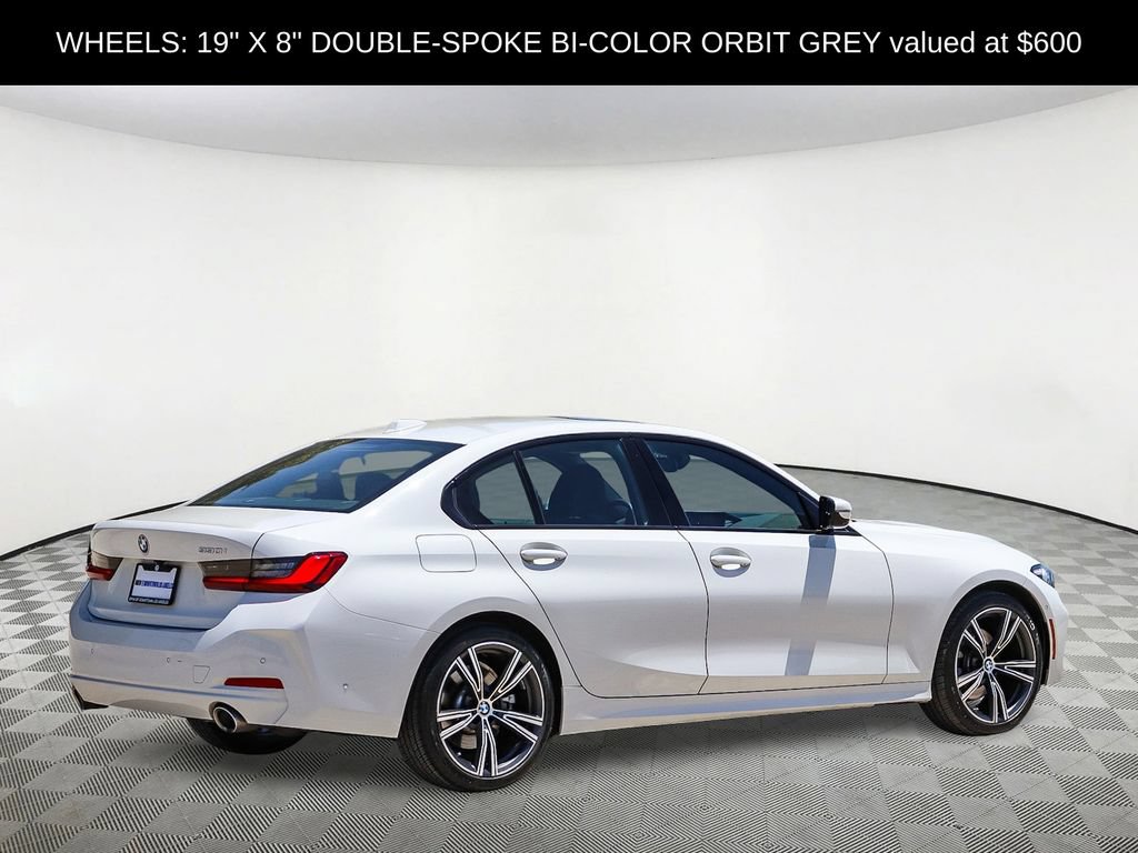 Used 2023 BMW 330i Sedan w/ Parking Assistance Package RWD image 4