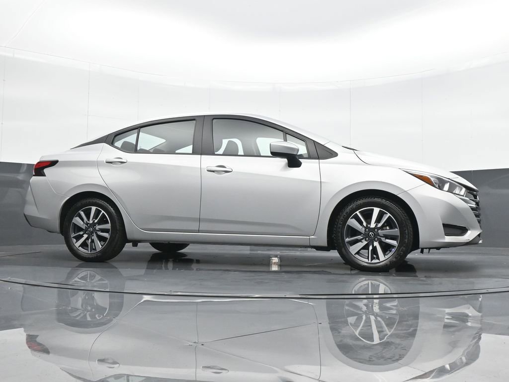 Used 2023 Nissan Versa SV image 22
