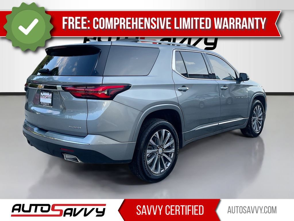 Used 2023 Chevrolet Traverse Premier FWD image 7