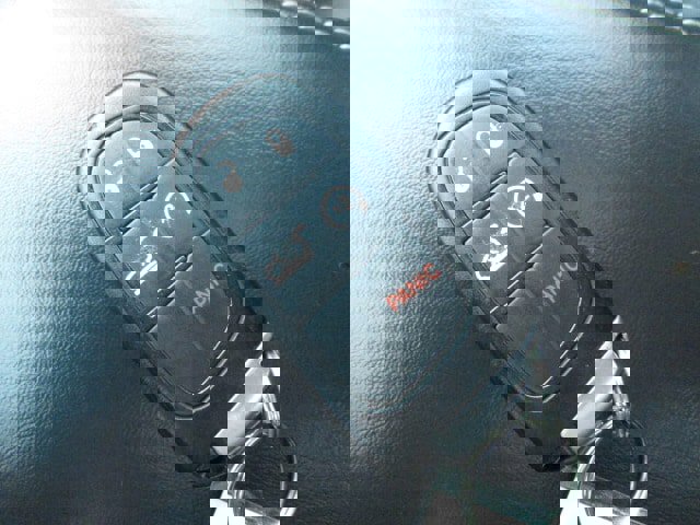 Used 2014 Jeep Cherokee Limited w/ Luxury Group image 26