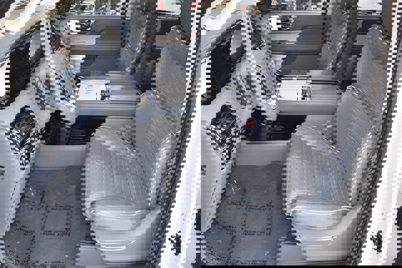 Used 2020 Lincoln Navigator Black Label image 13