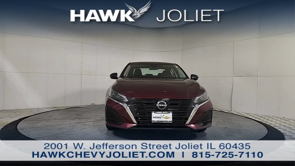Used 2025 Nissan Altima 2.5 SV FWD image 3