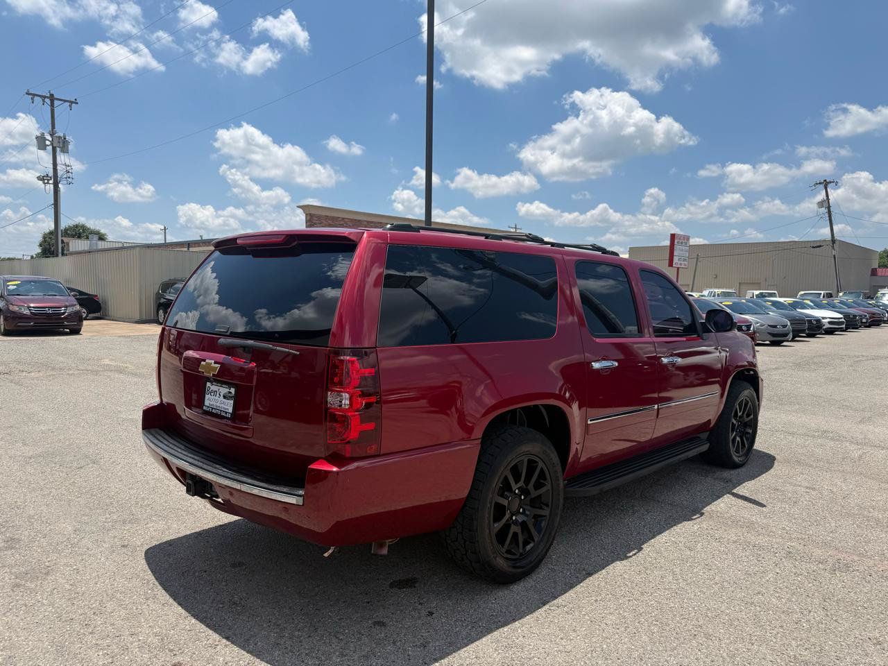 Used 2013 Chevrolet Suburban LTZ RWD image 6