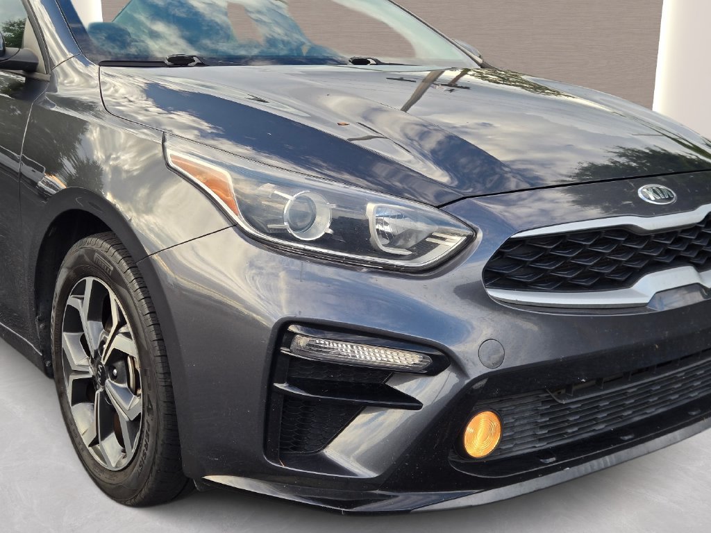 Used 2019 Kia Forte LXS FWD image 2