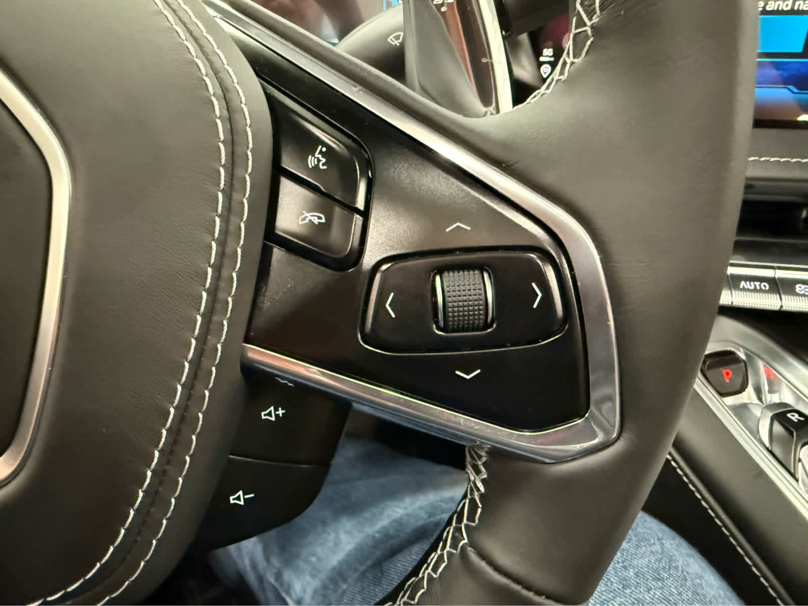 Used 2026 Chevrolet Corvette Stingray Convertible w/ 1LT RWD image 17